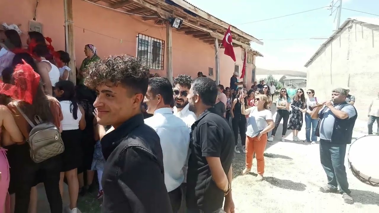 Garip Tatar ın kızı Zekine nin dügünü.Yuva köyü.11.7.2022