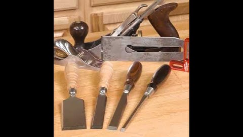 Woodpeckers Mini Square: The Perfect Tool for Checking Chisels and Plane Irons