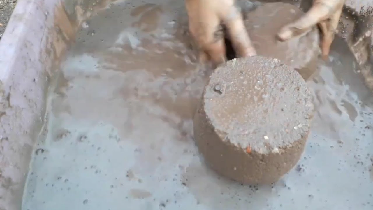 Mud cakes by mini ❤🖤 Dipping in water+ASMR crumbling video 💤🤤