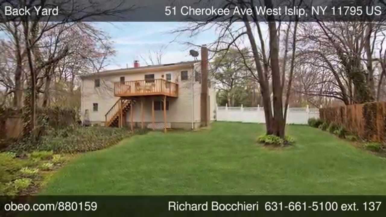 West Islip~51 Cherokee Ave