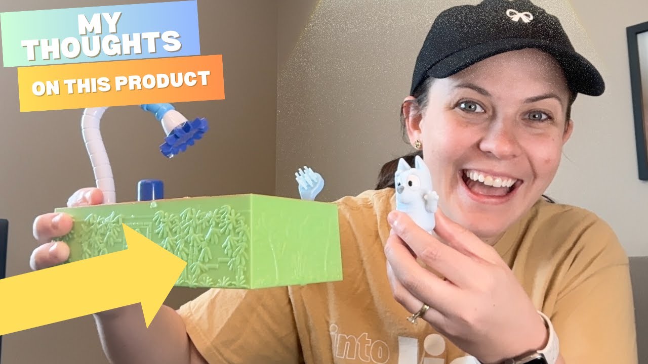 Kids Gift Idea- Bluey Poolside Scribble Scrubbies Review!