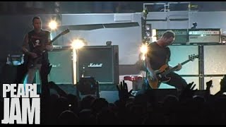 Video thumbnail of "Rearviewmirror - Live at Madison Square Garden - Pearl Jam"
