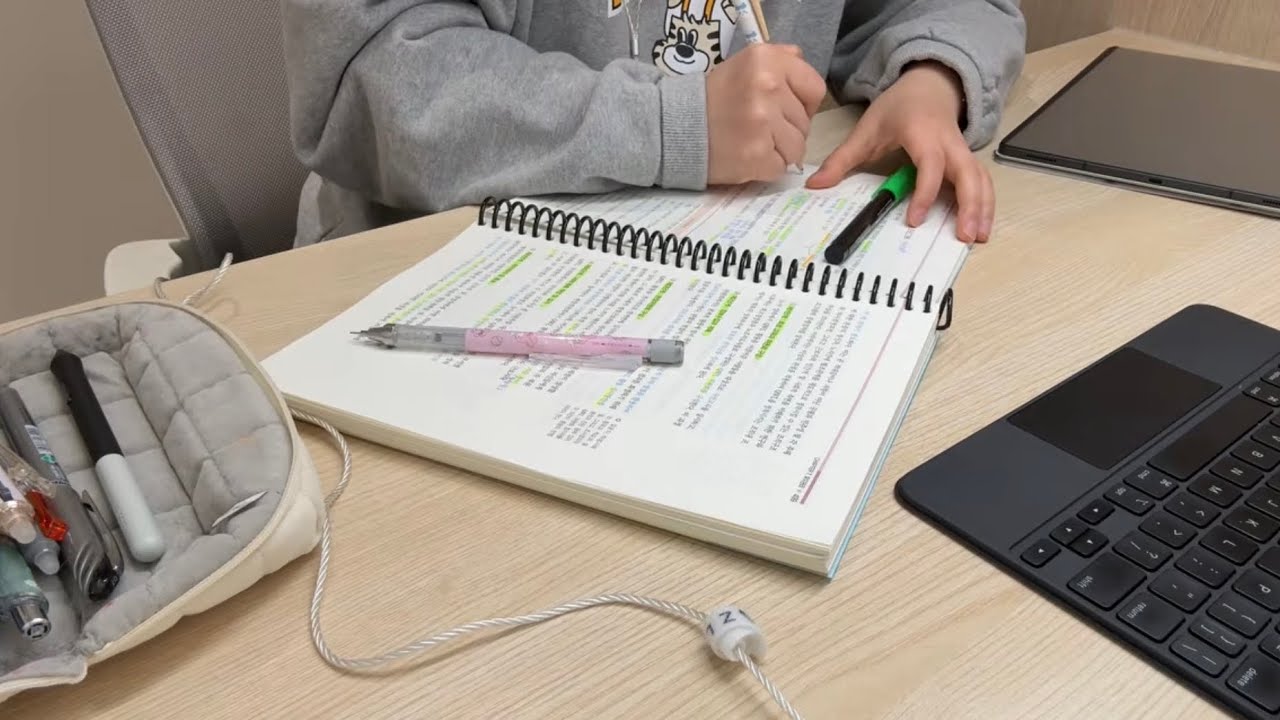 겨울의 스카는 춥고 배고프고 시끄럽다