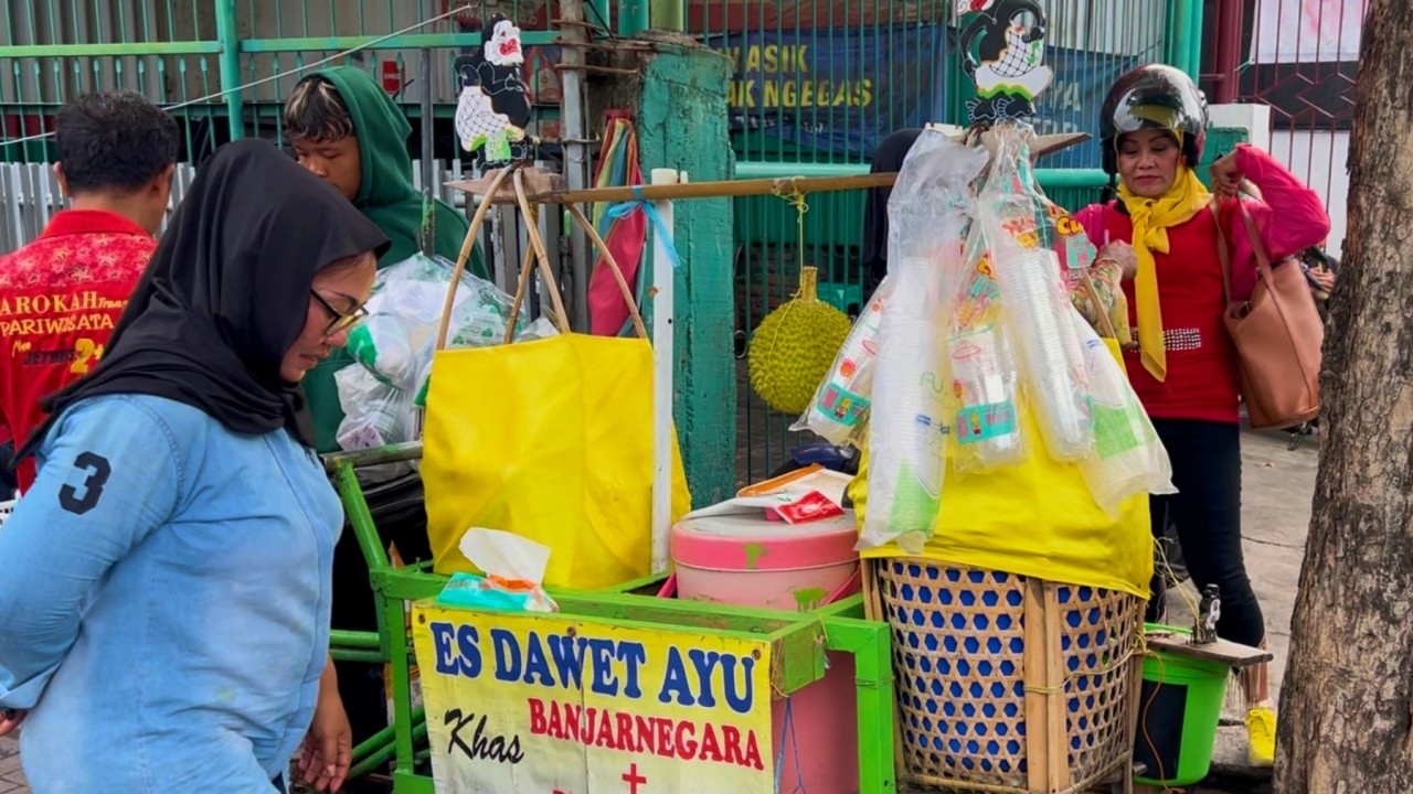 ES DAWET DURIAN KAPAS KRAMPUNG SEJAK 1998