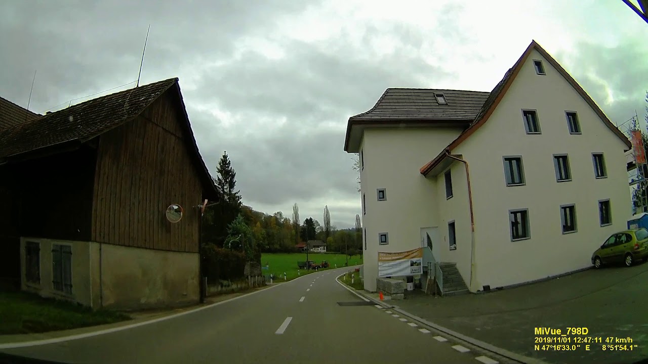 CH: Oberdürnten. Gemeinde Dürnten. Kanton Zürich. Ortsdurchfahrt. November 2019