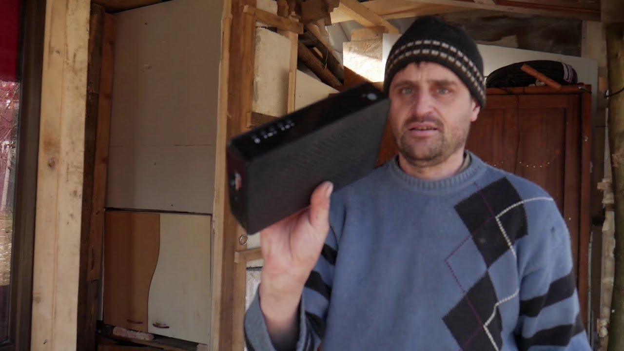 DE CE S-A APUCAT ARTHUR DE MUNCĂ?!?