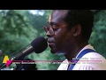 Capture de la vidéo Chalo Correia - Nga Mbaxi - Live At Afrikafestival Hertme 2017