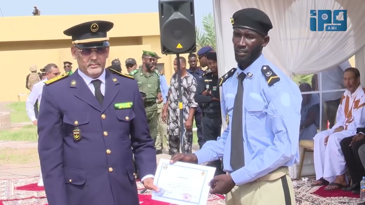 وزير الداخلية  يشرف على تخرج الدفعة الــ 45 من وكلاء الشرطة الوطنية