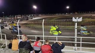 071021 A CLASS FEATURE