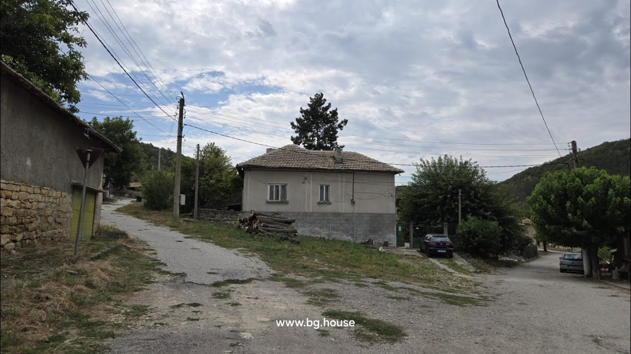 SOLD Bulgarian House in Gorsko Ablanovo – 1100m² Land, Fruit Trees & Outbuildings for Sale