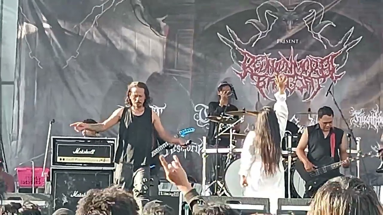 Total Tragedy - Hampa Ku Menanti