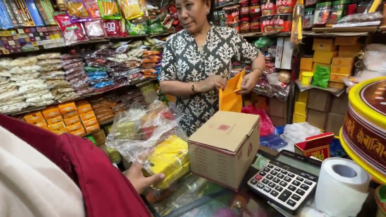 Shopping at Boudha Nepal 🇳🇵// Ama Bakery Coffee//Tibetan vlogger