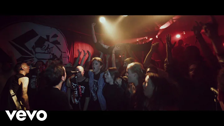 Anti-Flag - Trouble Follows Me (Official Video) - DayDayNews