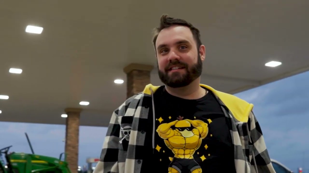 Xpressskins ruins a imported Kei Truck at Weebcon (Recap Vlog part 1)