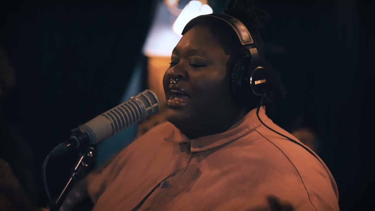 Obejrzyj AKA KELZZ - Full Circle (Official Live Session) w YouTube Obejrzyj AKA KELZZ - Full Circle (Official Live Session) w YouTube