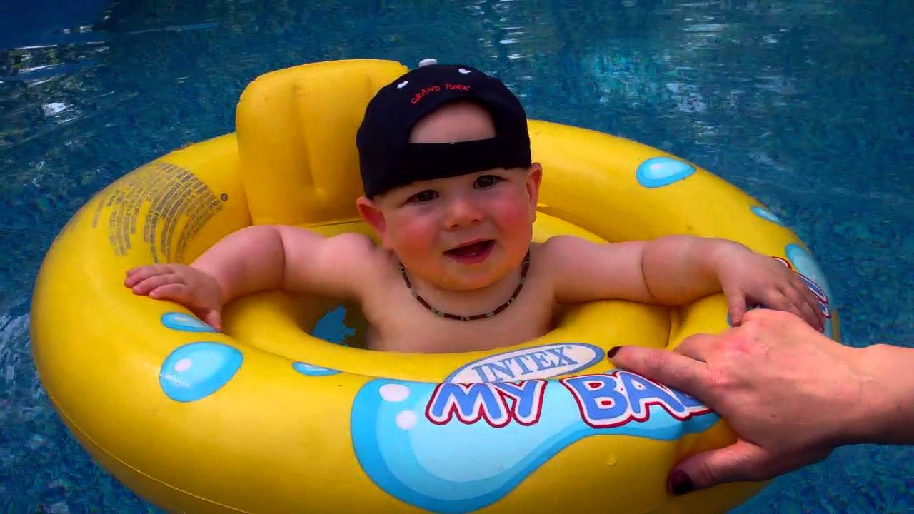 Braeden first time in the pool! - YouTube