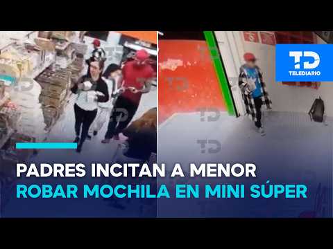 Child caught stealing a customer's backpack at an Ecatepec store; his family waited for him outside