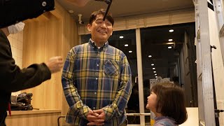 ずん・飯尾和樹、マクドナルドのおなじみソングを子役とアフレコ「たらったったったー♪」　マクドナルド新TVCM「ちがう街、おなじ味」篇メイキング