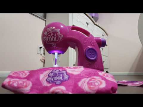 sew-cool-glitter-deluxe-sewing-studio,-eyeglass-case-and-wallet~katie's-gorgeous-days