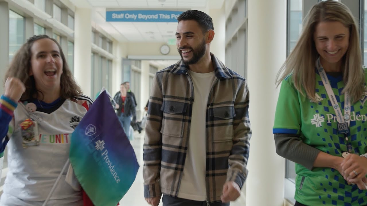 Seattle Sounders FC player Alex Roldan visits Swedish Issaquah