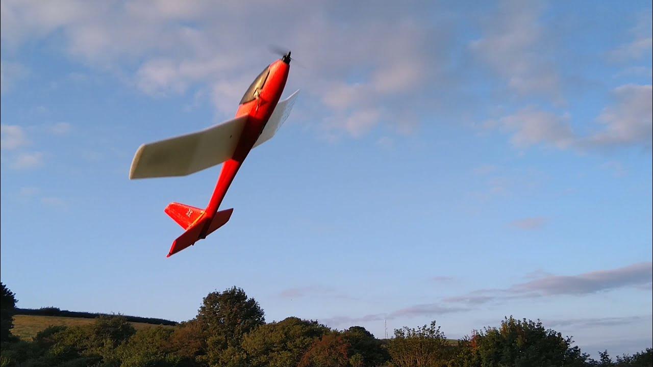 Antipattern and close flying the Playtive XL Lidl glider plane, and