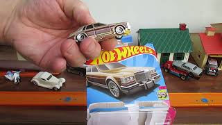 '82 Cadillac Seville Hot Wheels The 80s Toy Car Unboxing and Review - 1982 Caddy Classic Luxury Ride 82 Cadillac Seville Hot Wheels