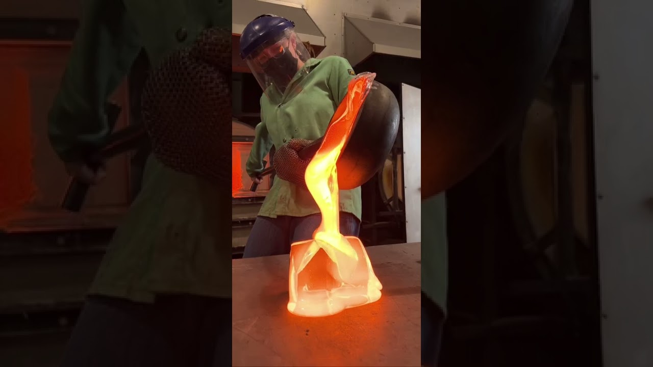 Sleduj Hot Casting Glass Experiments with my Students! na YouTube Sleduj Hot Casting Glass Experiments with my Students! na YouTube