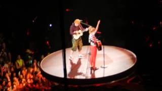 Taylor Swift and Ed Sheeran- Everything Has Changed (Red Tour)