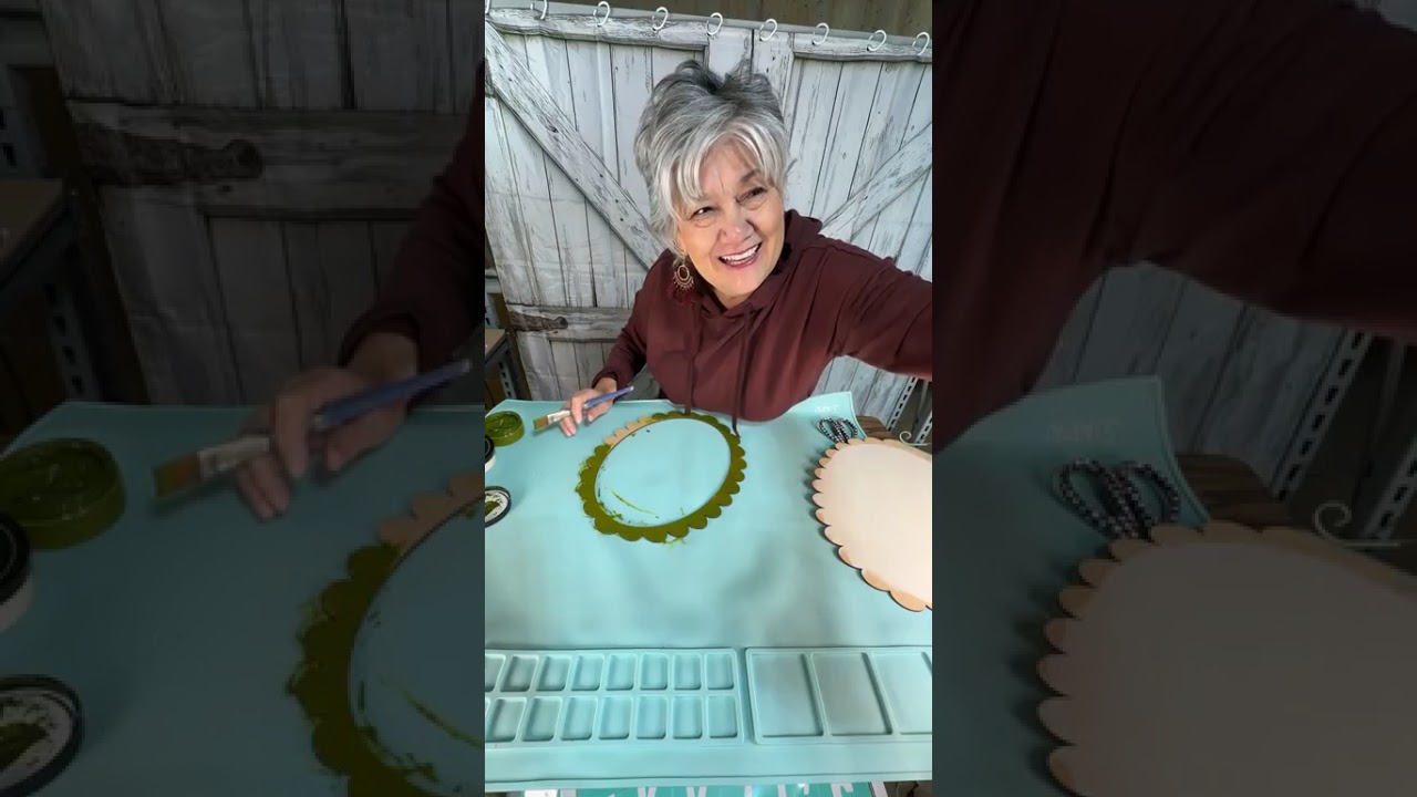 DIY Bicycle Heat Transfer on Chalk-Painted Scalloped Oval Frame [Chalk Couture Craft]