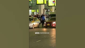 Thủ môn Filip Nguyễn lủi thủi 1 mình, khép nép 1 góc sau buổi ra về của ĐT Việt Nam #bóngđáviệtnam