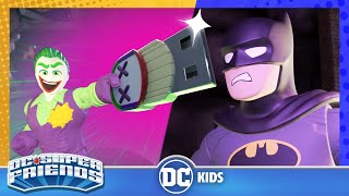 DC Super Friends em Português  | Truque na caixa | DC Kids