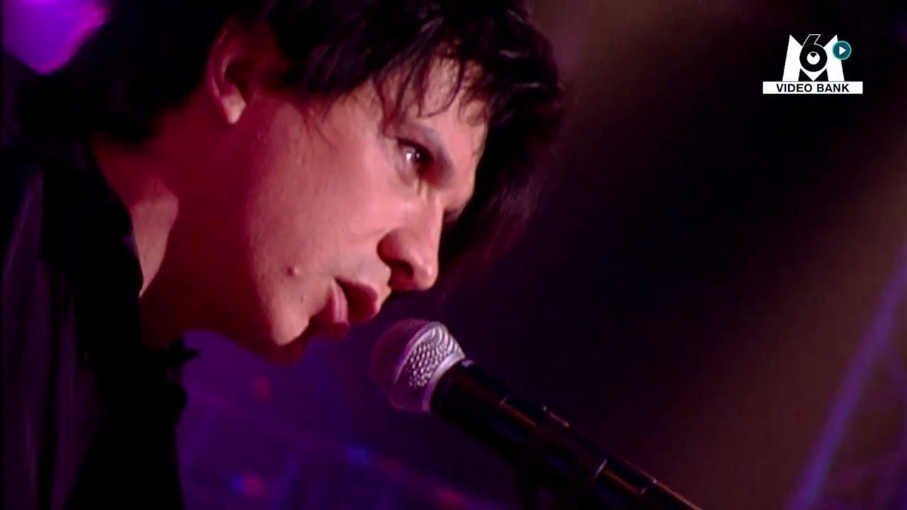 « Ladyboy » : la prestation exceptionnelle d’Indochine !  // Extrait archives M6 Video Bank