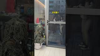 Thumbnail for 伪装成一棵树整蛊妹妹,结果妹妹当场怀疑人生竟要揍我?【两只马儿—恶搞姐妹】