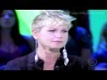 Xuxa emocionada com a música  "Ressuscita-me" de Aline Barros no Tv Xuxa - 11/02/2012