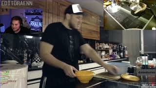 Rraenee Rraenee Yemek Yaparsa Funny Moments Adlı Videomu İzliyor