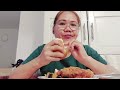 LUNCH TIME MUKBANG WITH LOLA