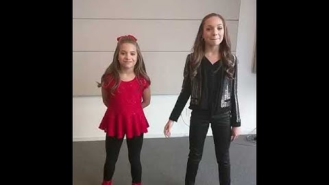 Maddie & Mackenzie Ziegler Hit That NaeNae !