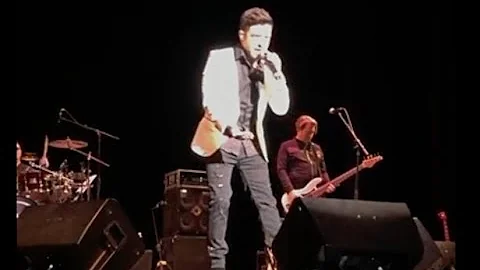 Billy Gilman : The Bells of St. Paul (Christmas so...