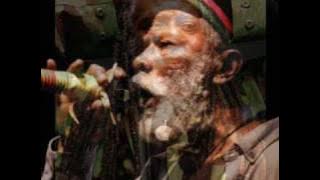 Burning Spear  -  Live Good