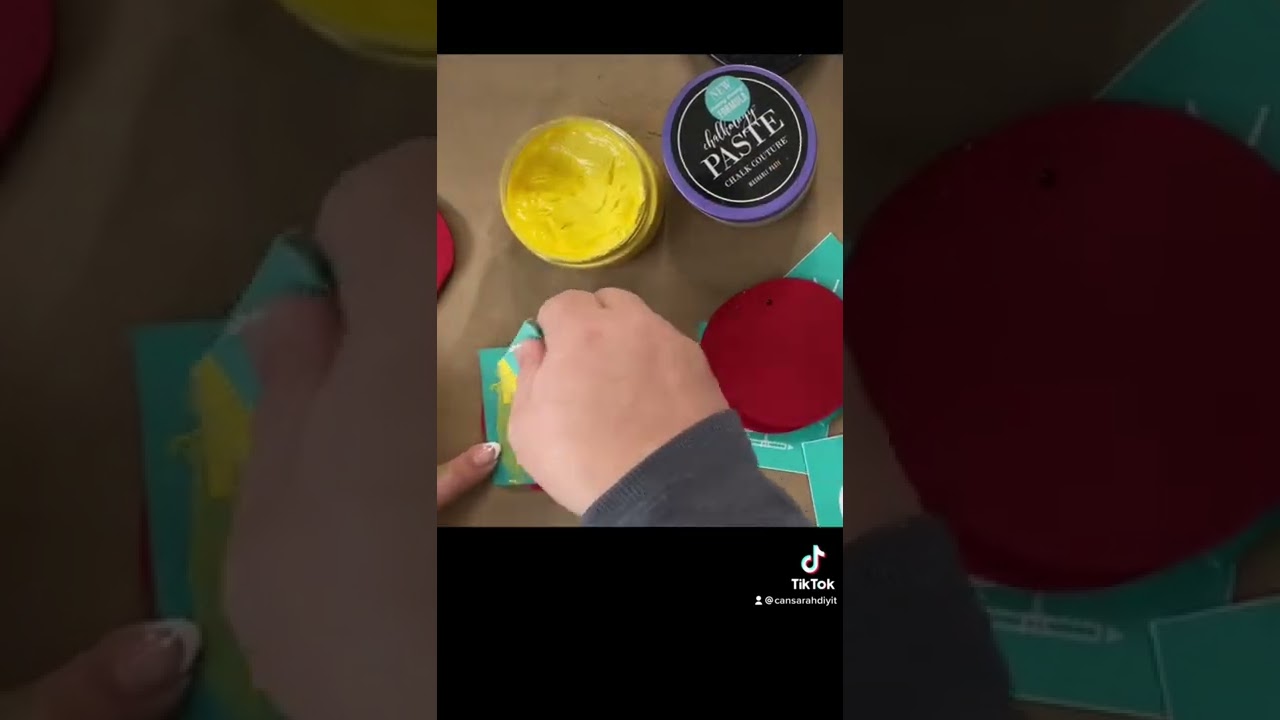 DIY Teacher Gifts | DIY Ornaments with Stencils for Holiday Gifts