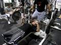DeFrancosGym.com - Nicky Baranello adds 18 reps to his bench!