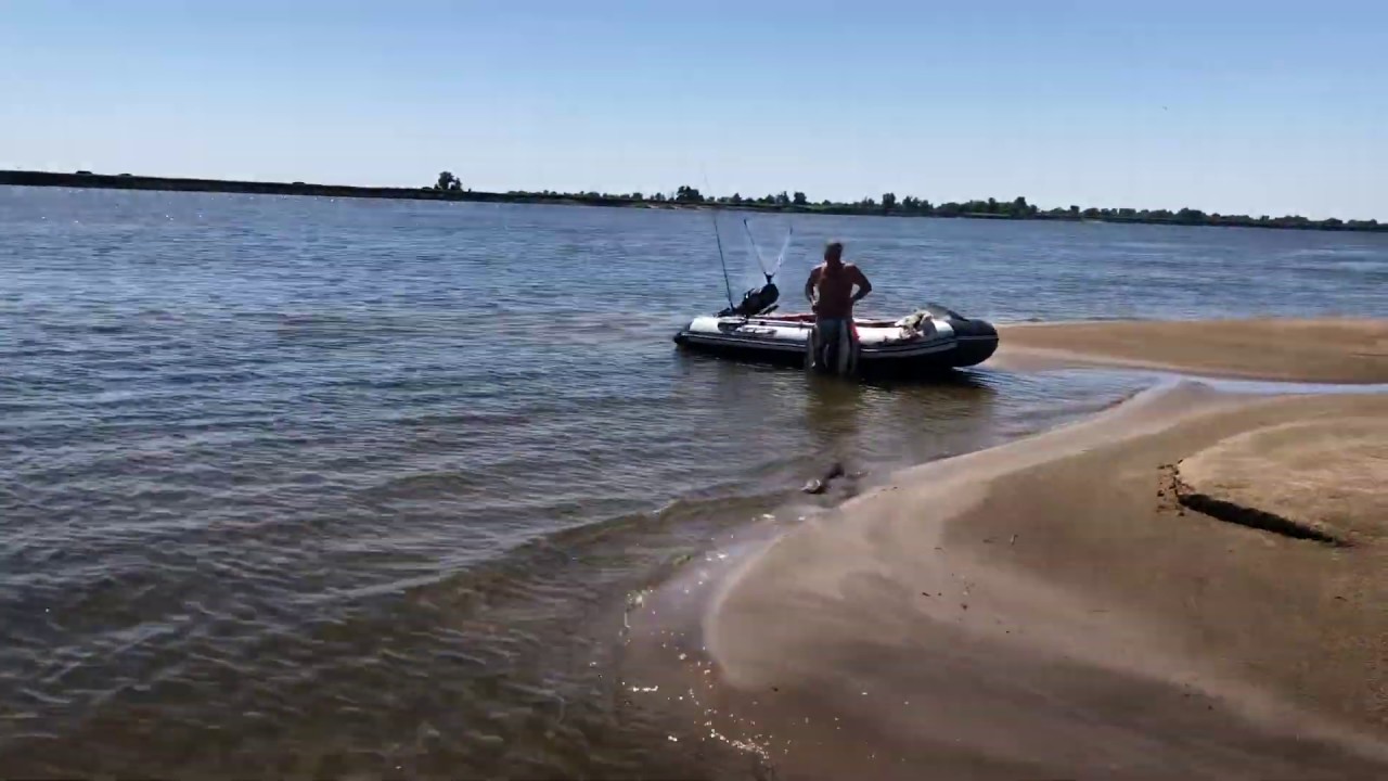 Бухлоход на волге видео