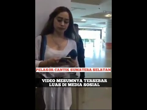 PELAKOR PALEMBANG MESUM DILABRAK ISTRI SAH DI BANDARA