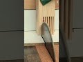Mesin super tajam digunakan untuk memotong balok kayu dengan presisi sesuai pola #shorts