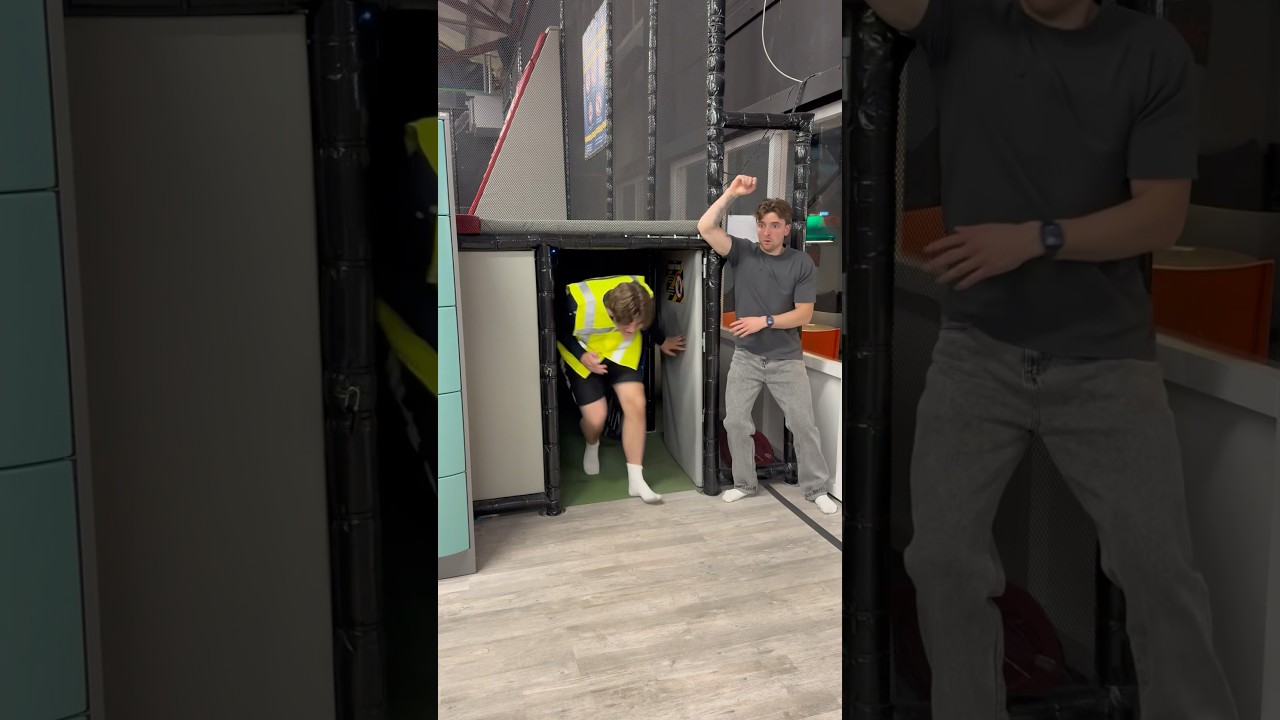 MONSTER onder de TRAMPOLINES