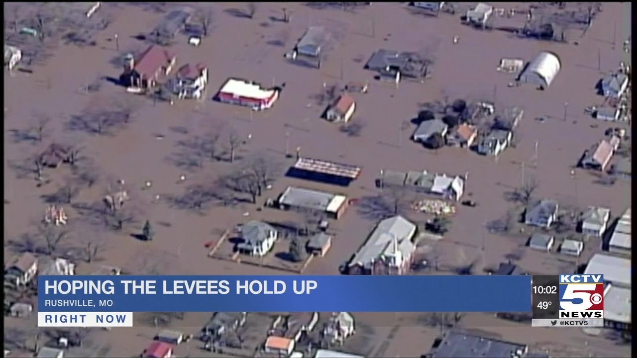 Rushville, MO residents are hoping the levees hold up against the flood