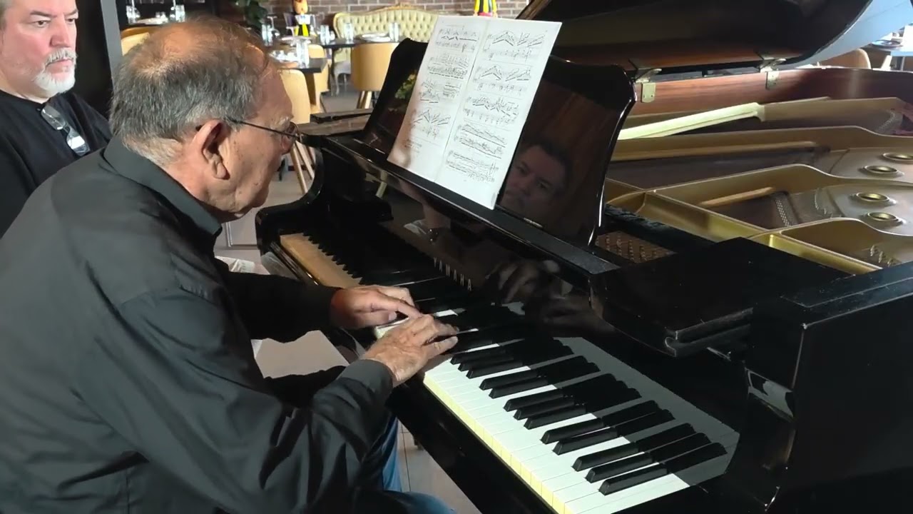 O suspiro - Franz Liszt • Pianista Pedro Dominguez.