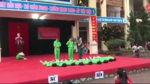 Cảm động bé Bảo Đan 10y kể chuyện "Mười cô gái ngã ba Đồng Lộc" tại trường Tiểu học Quang Tiến