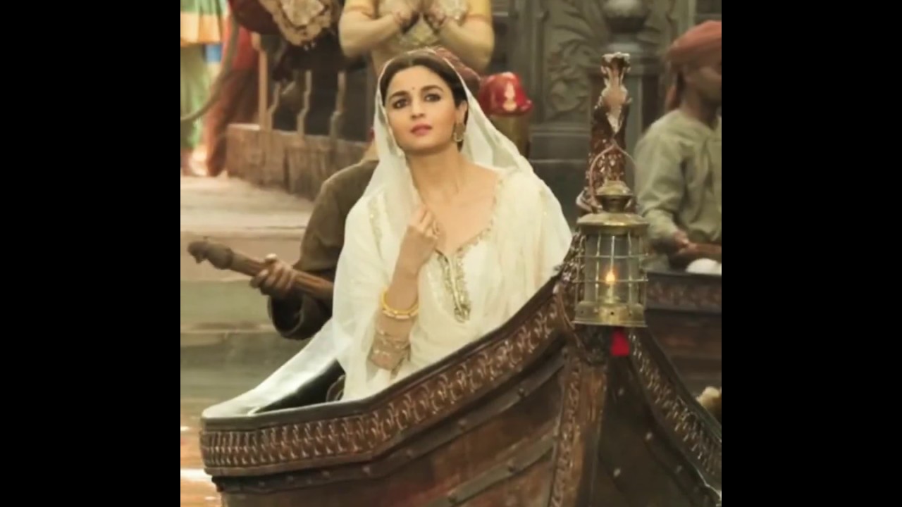 Velli malare_flute bgm_kalank version_whatsapp status