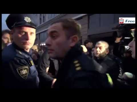 \"თავისუფალი თაობის\" მიერ \"ნაციონალური მოძრაობის“ ოფისთან გამართულ აქციაზე დაპირისპირება მოხდა